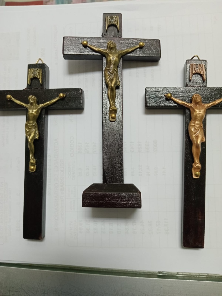 Cristo Metal Cruzmadera pequeño 583