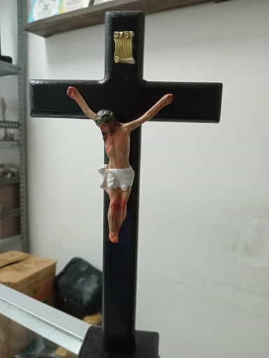 [2.034] Cristo Resina 15 cm 557 