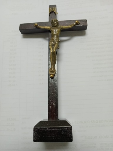 [2.037] Cristo Metal / Cruz de madera delgada 573